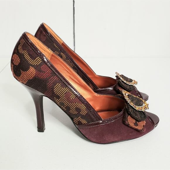 Chinese Laundry Dazzling Bow Suede Leather Pumps - Picture 1 of 8